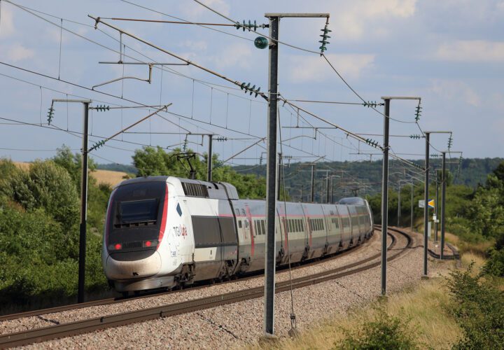 train utilisant des joints pour le secteur ferroviaire